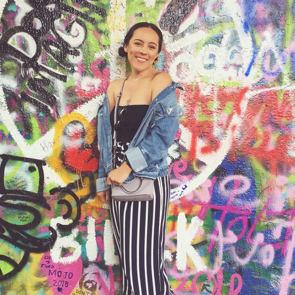 Meet your Posher, Mackenzie - Picture 1 of 1